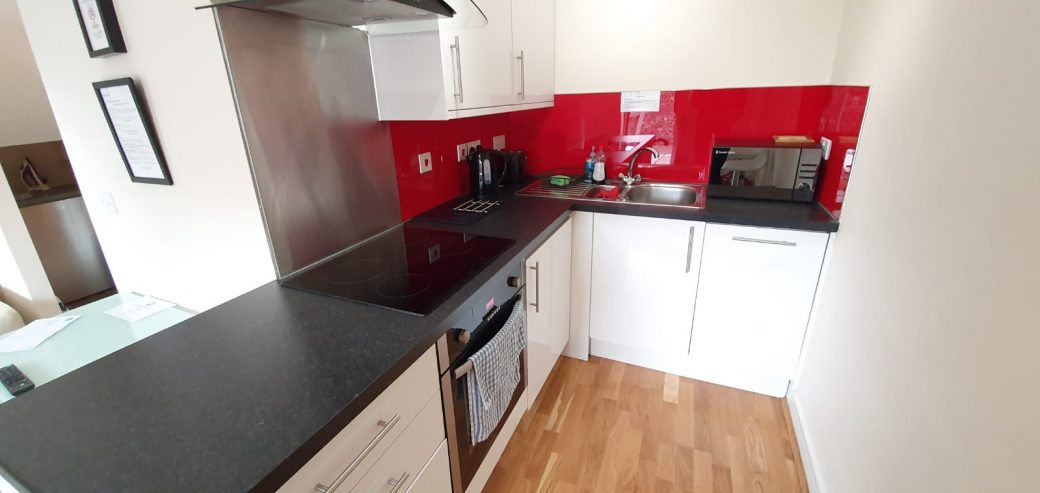 WB Lettings 2 Buttercross Walk Thatcham 2 bed 1 bath town centre (11)