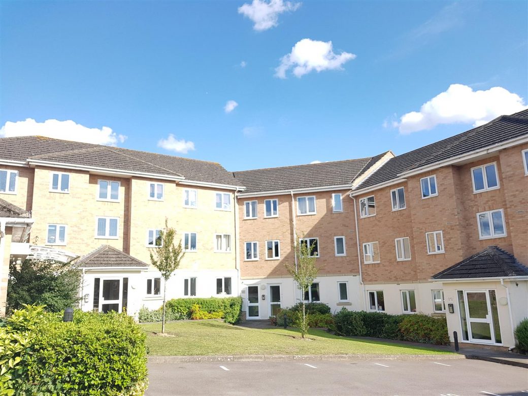 WB Lettings Ltd 2 Saxon Court Thatcham 2 bed 1 bath groundfloor apartment (1)